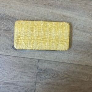 Elegant Yellow Textured Women's Clutch